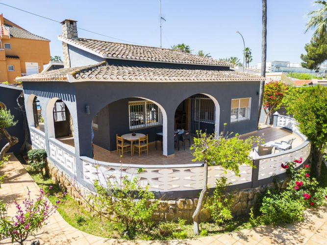 Villa in Denia for sale VPH02062