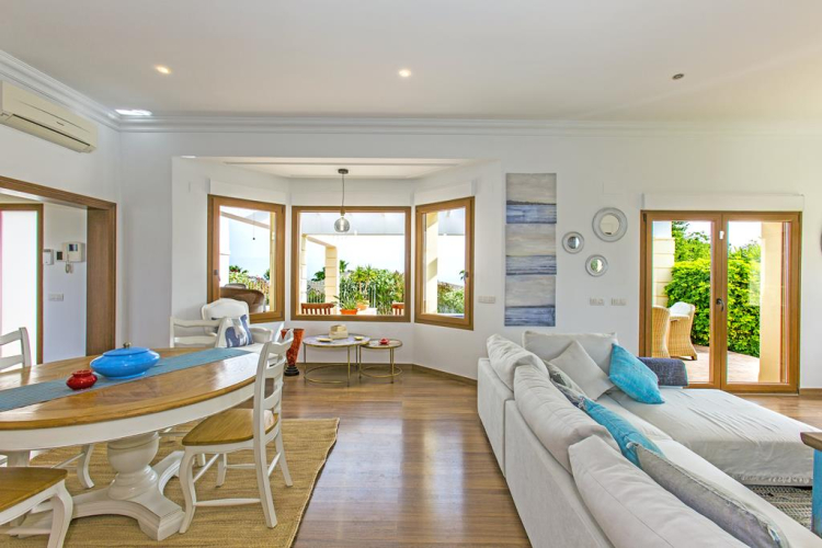 Villa in Denia for sale VPH02023