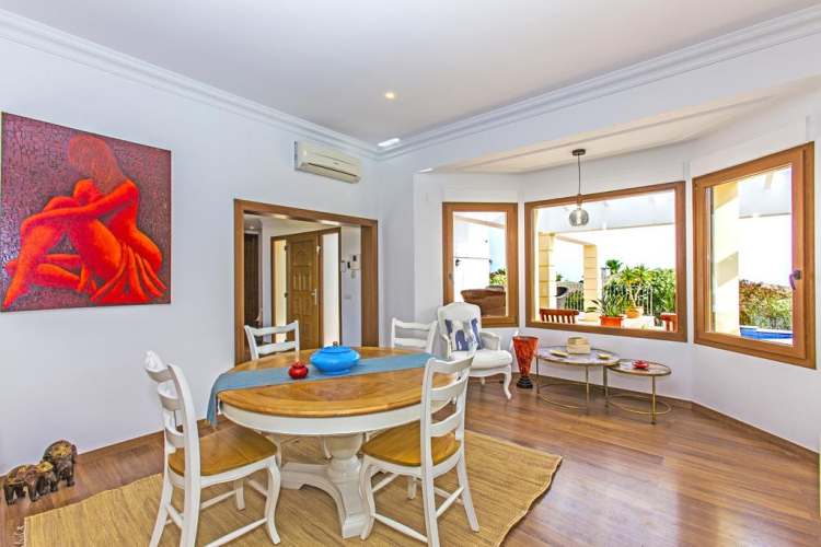 Villa in Denia for sale VPH02023