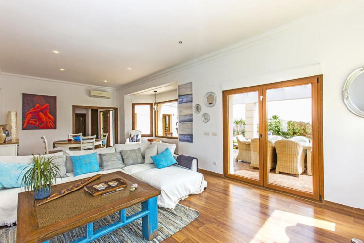 Villa in Denia for sale VPH02023