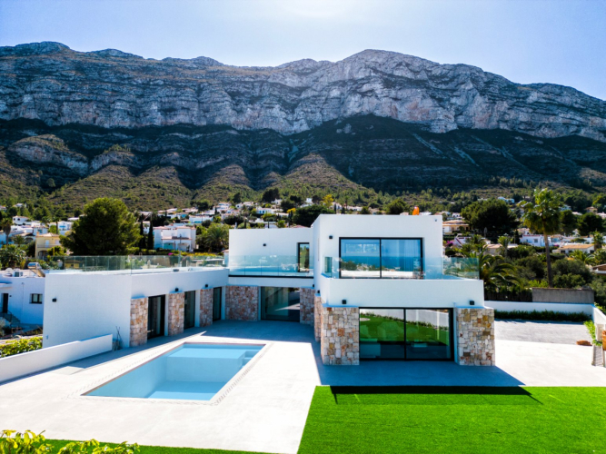 Villa in Denia for sale VPH02006