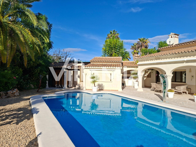 Villa in Jávea for long-term rental VMR 3245
