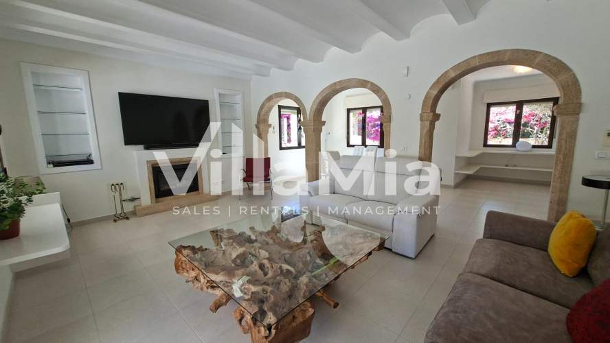 Villa in Jávea for long-term rental VMR 3245