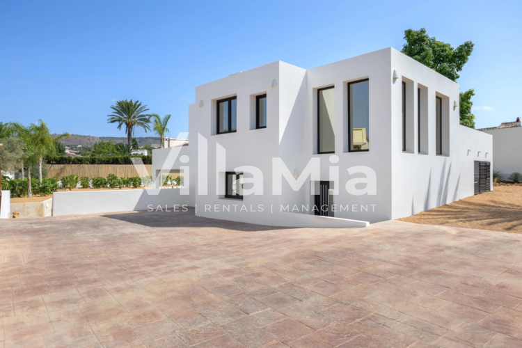 Villa in Jávea for long-term rental VMR 3269