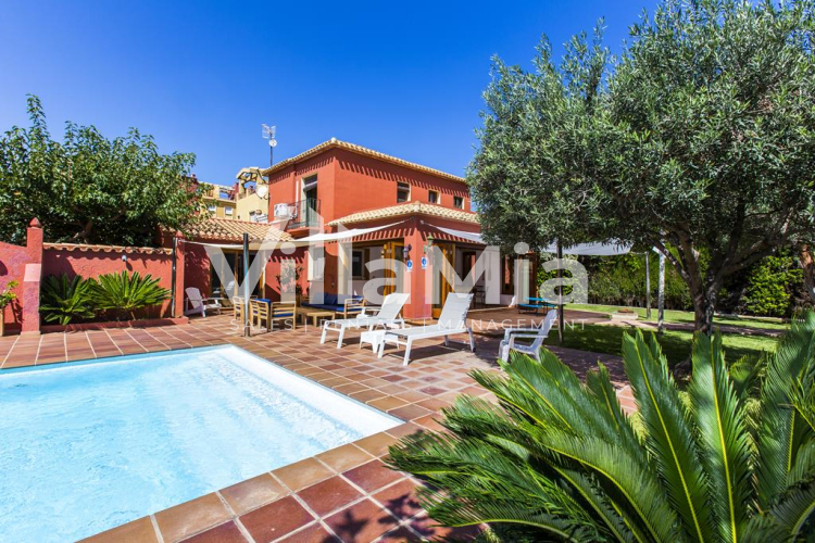 Villa in Denia for sale VPH02028