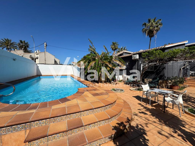 Villa in Denia for sale VPH02062