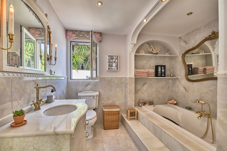 Villa in Moraira  for sale VM 2954d