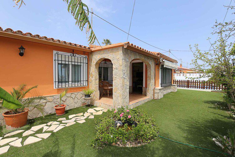 Villa in Dénia for sale VM 2230c