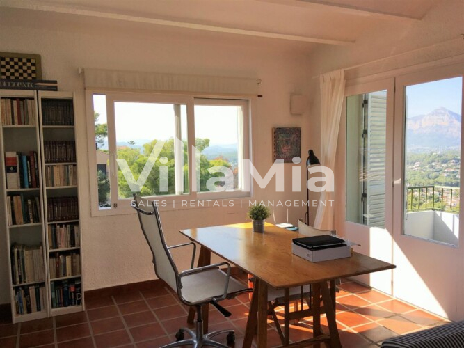 Villa in Jávea for winter let VMW 2395
