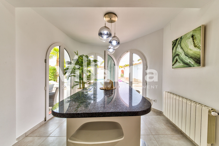 Villa in Jávea for winter let VMW 2856