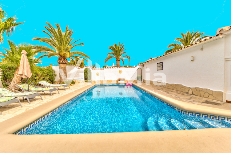 Villa in Jávea for winter let VMW 2856
