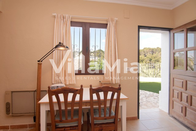 Villa in Benissa for winter let VMW 2916d
