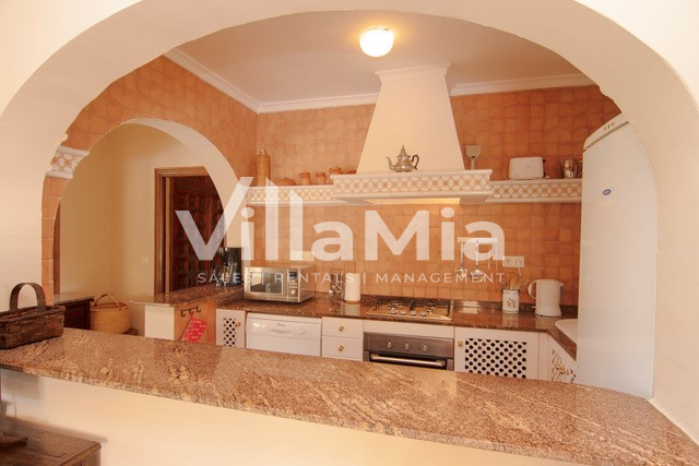 Villa in Benissa for winter let VMW 2916d